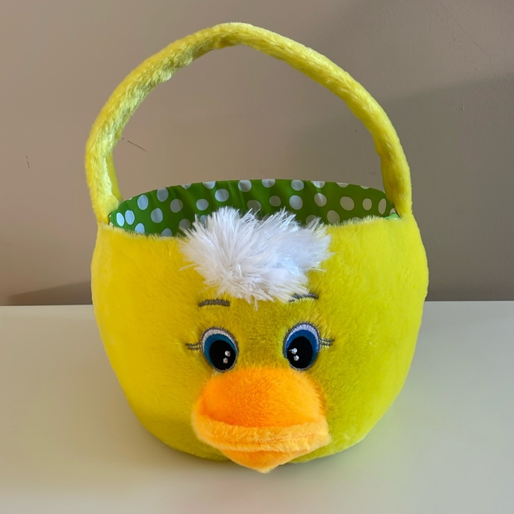 Dan Dee Chick Plush Basket